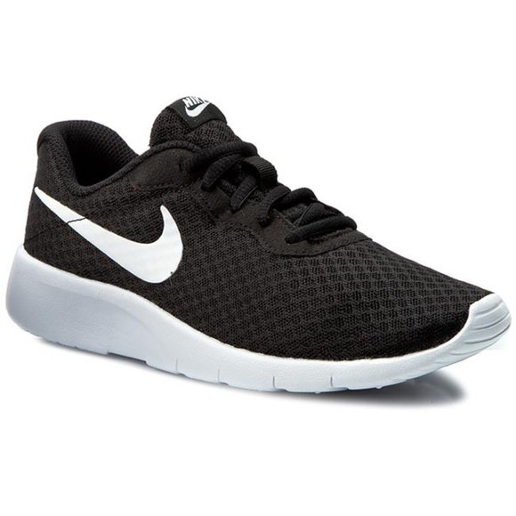 nike tanjun womens black and white
